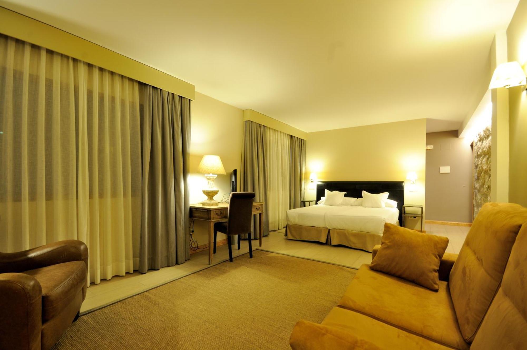 Hotel Rural Las Rozuelas 세르세디야 객실 사진