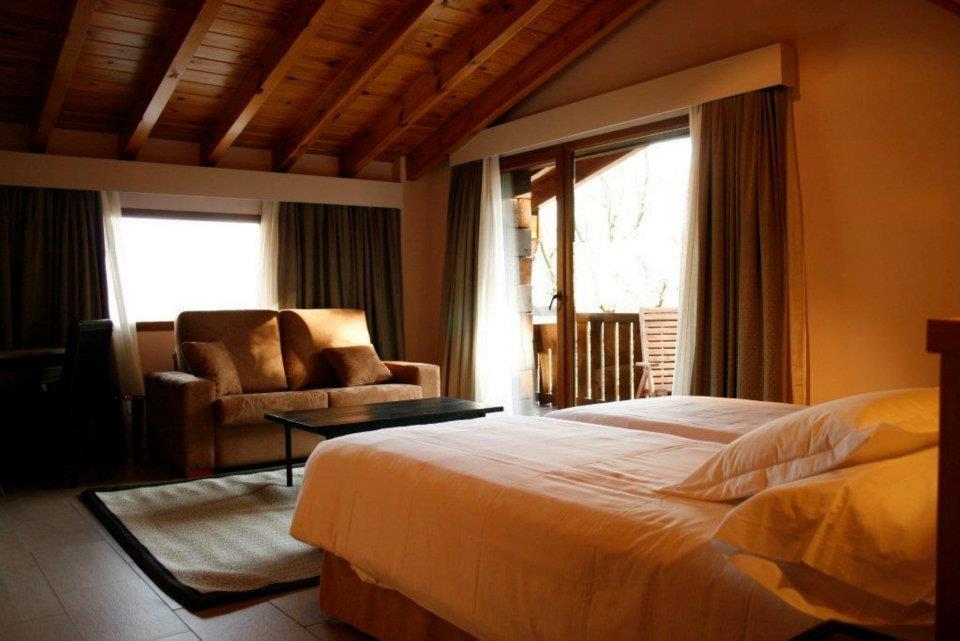 Hotel Rural Las Rozuelas 세르세디야 객실 사진